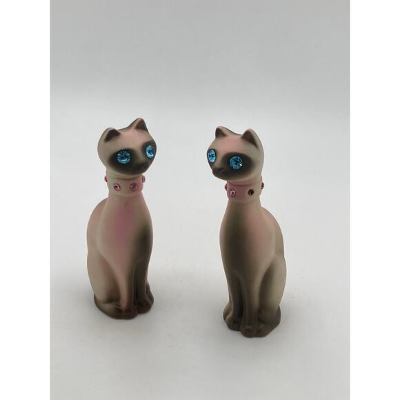 Vintage Pink Siamese Cat Figurines Pair Rhinestone Eyes & Collars - Picture 2 of 7